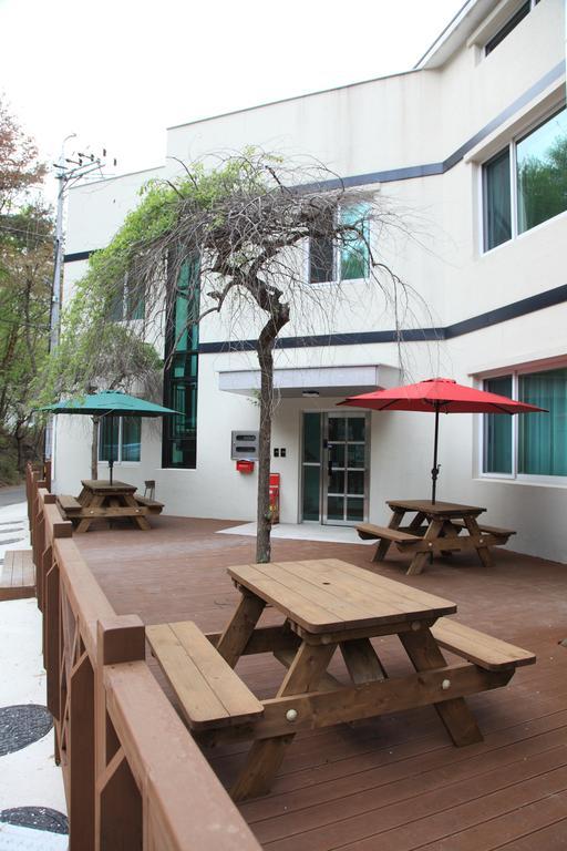 Hwangto Green Village Pension Йонін Екстер'єр фото